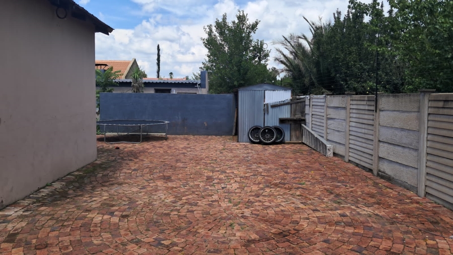 4 Bedroom Property for Sale in Parys Free State